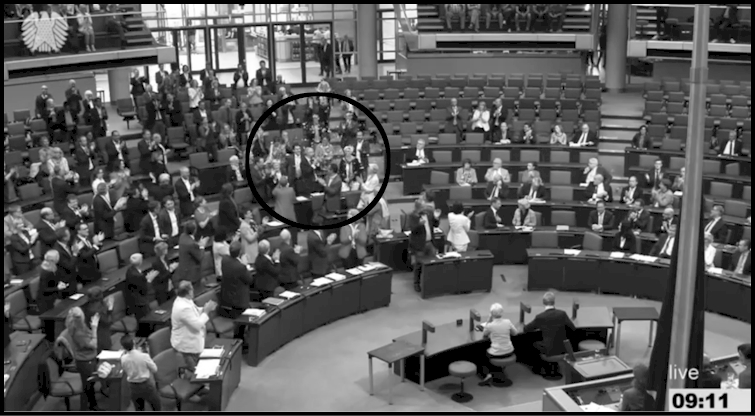 Bundestag: Ehe für alle: Konfetti in der Grünen-Fraktion